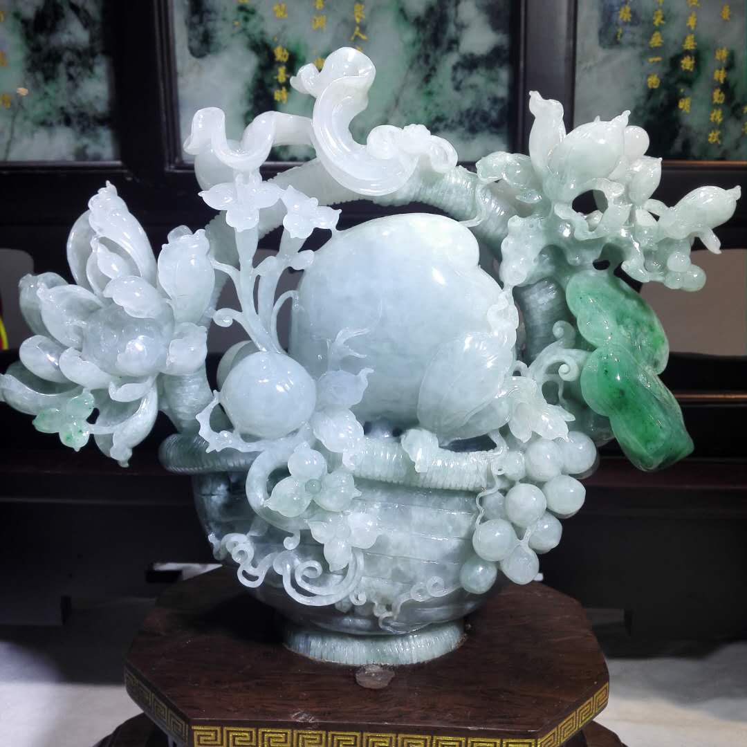 翡翠擺件-蓮花壽桃圖片